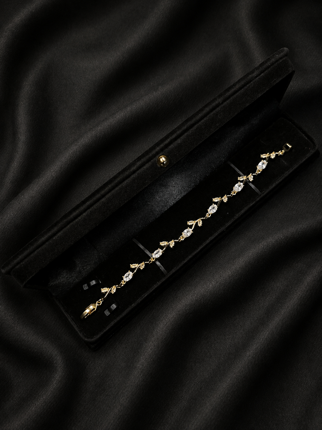 Tulip Bloom Bracelet β Floral Crystal Bracelet