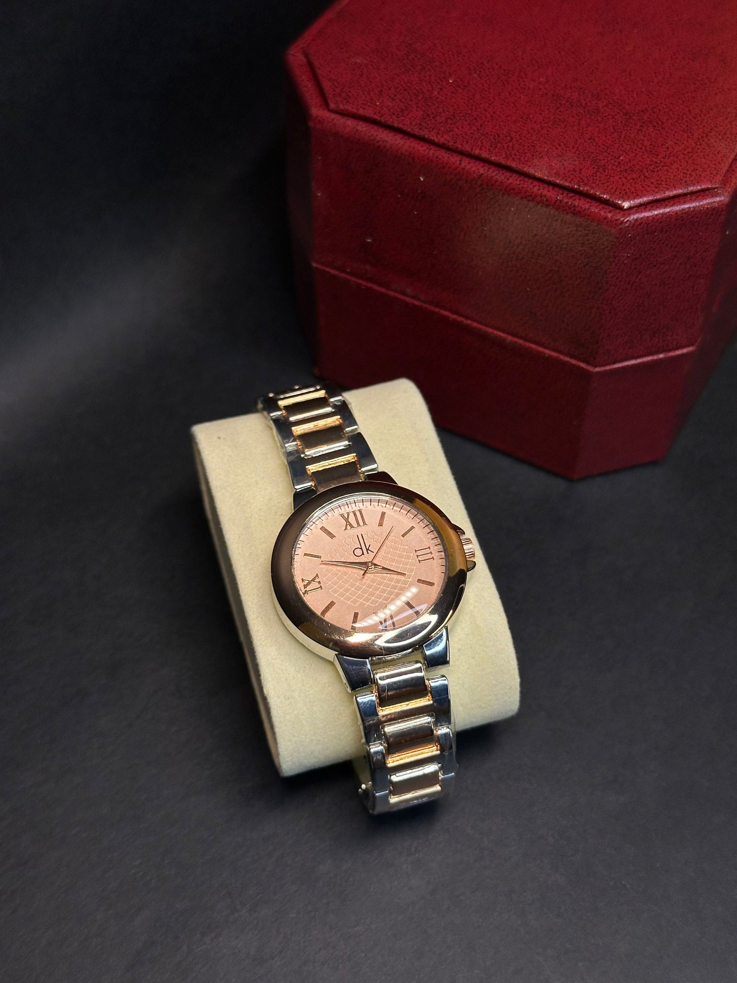 DK Women’s Two-Tone Zyro