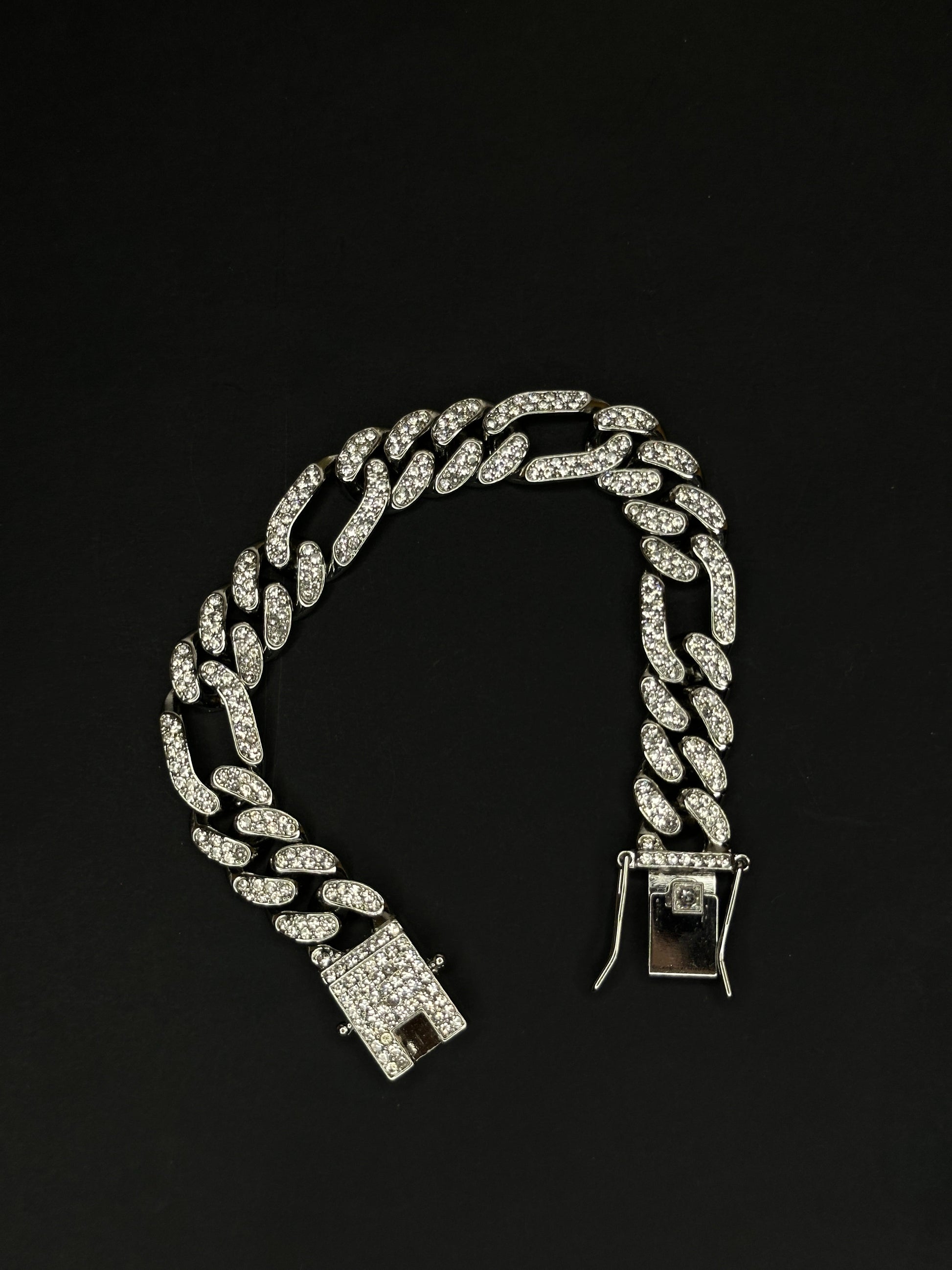 Iced Out Cuban Bracelet Zyro