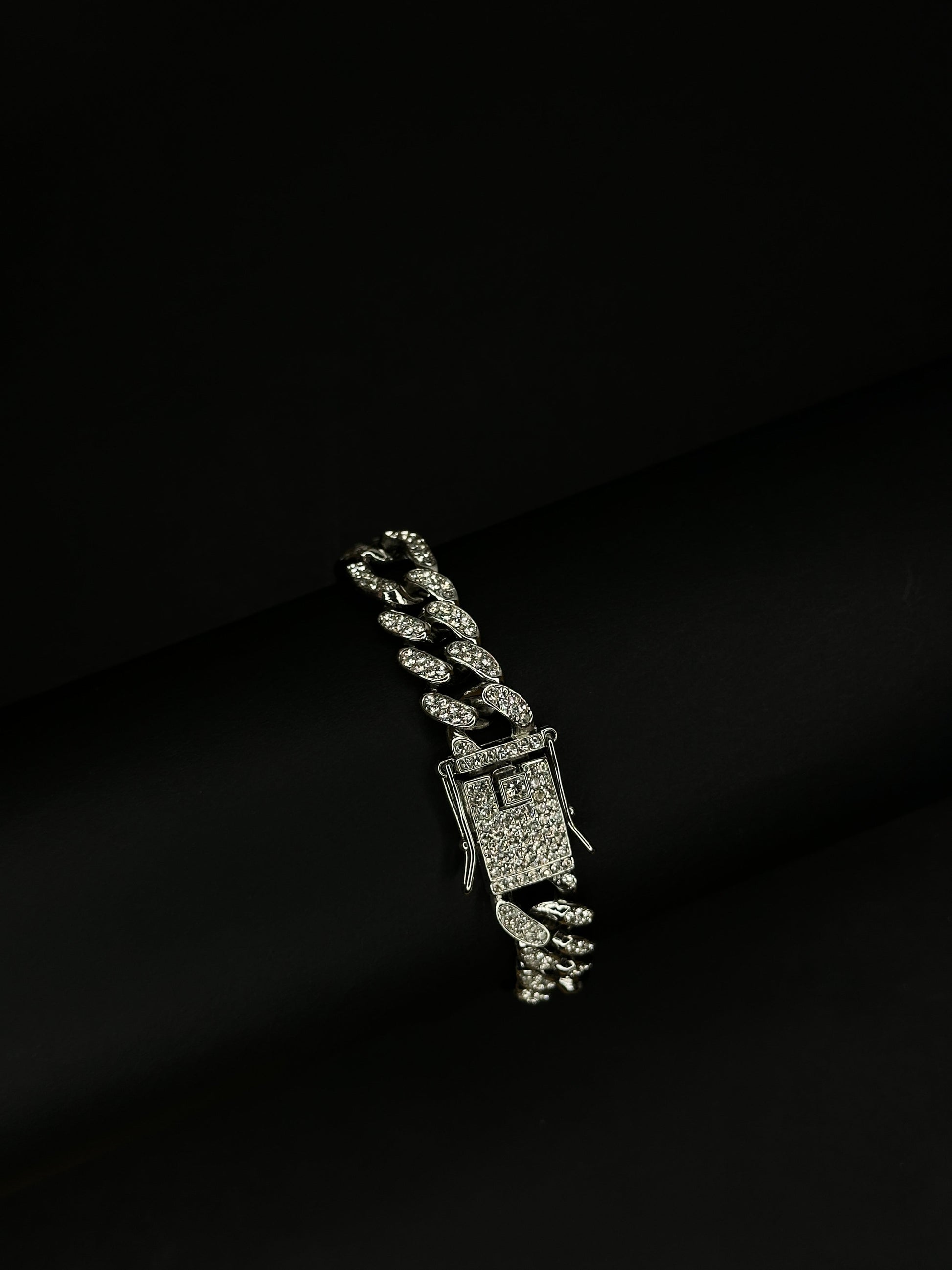 Iced Out Cuban Bracelet Zyro