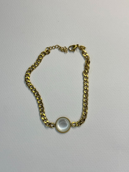 White Charm Glow Bracelet Zyro