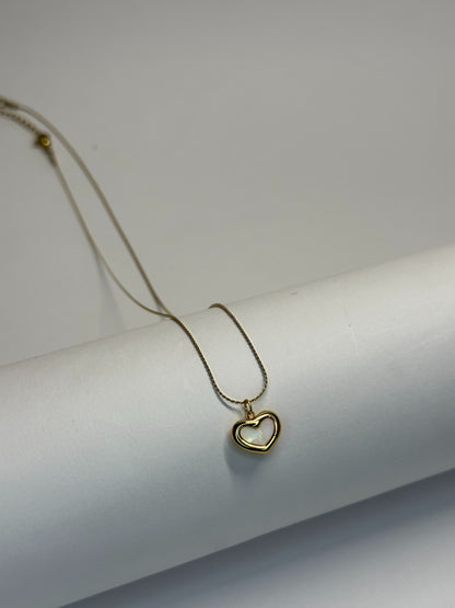 Elegant Heart Pendant Zyro