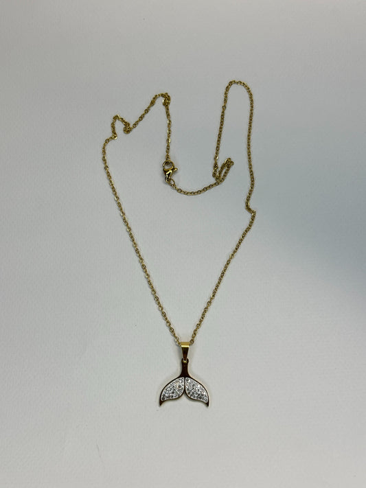 Whale Tail Pendant Zyro