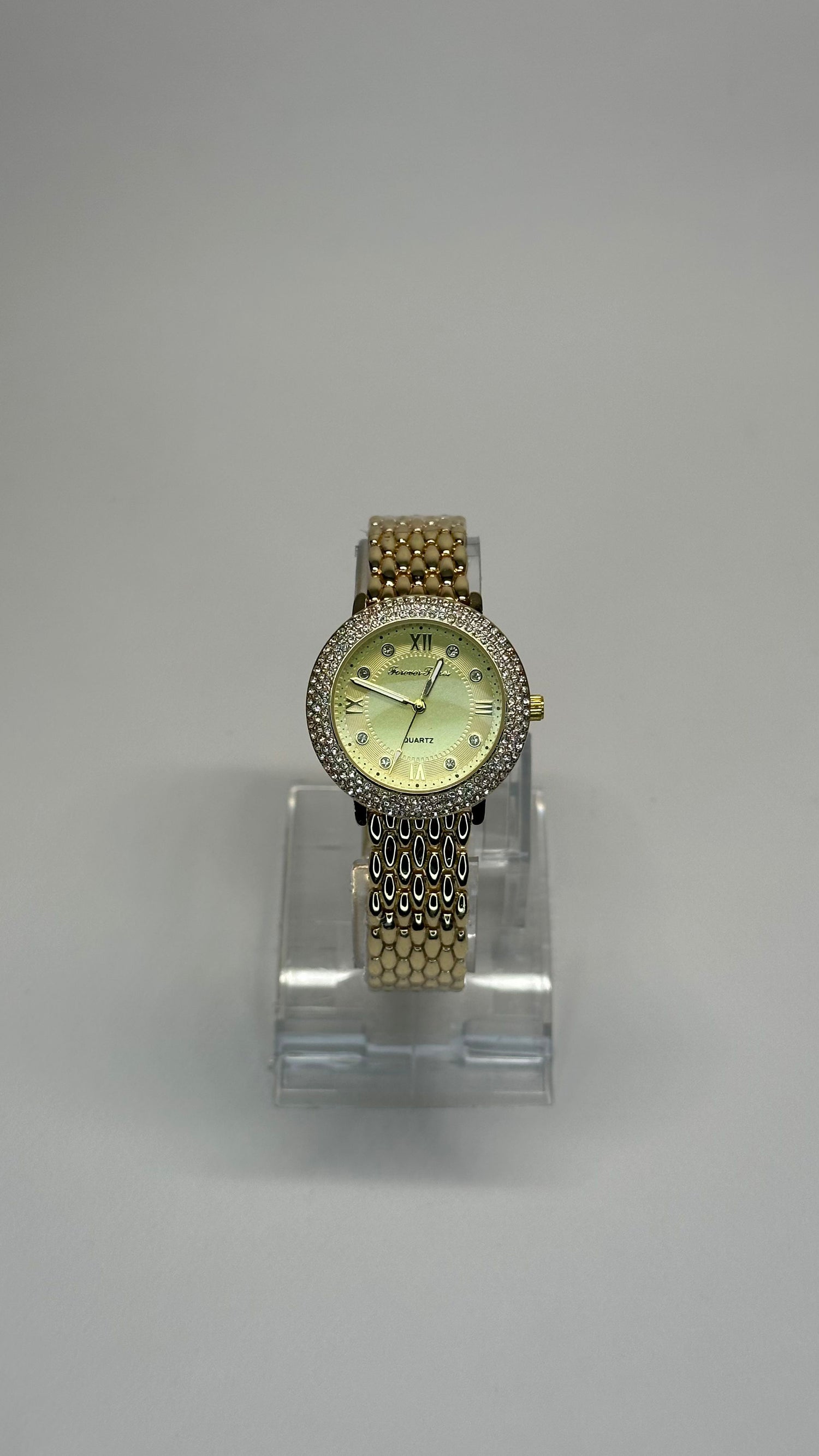 Elegant Crystal Luxe (Gold Edition) - Zyro