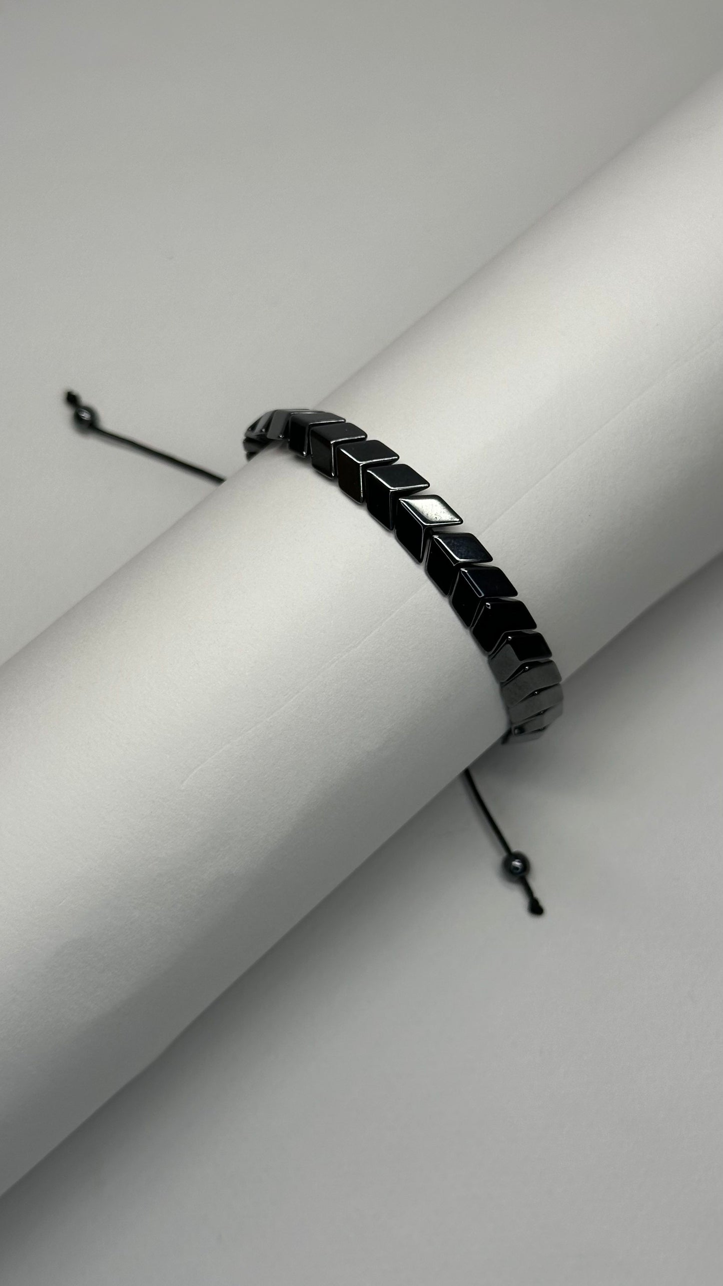 Chevron Chain Adjustable Bracelet - Zyro