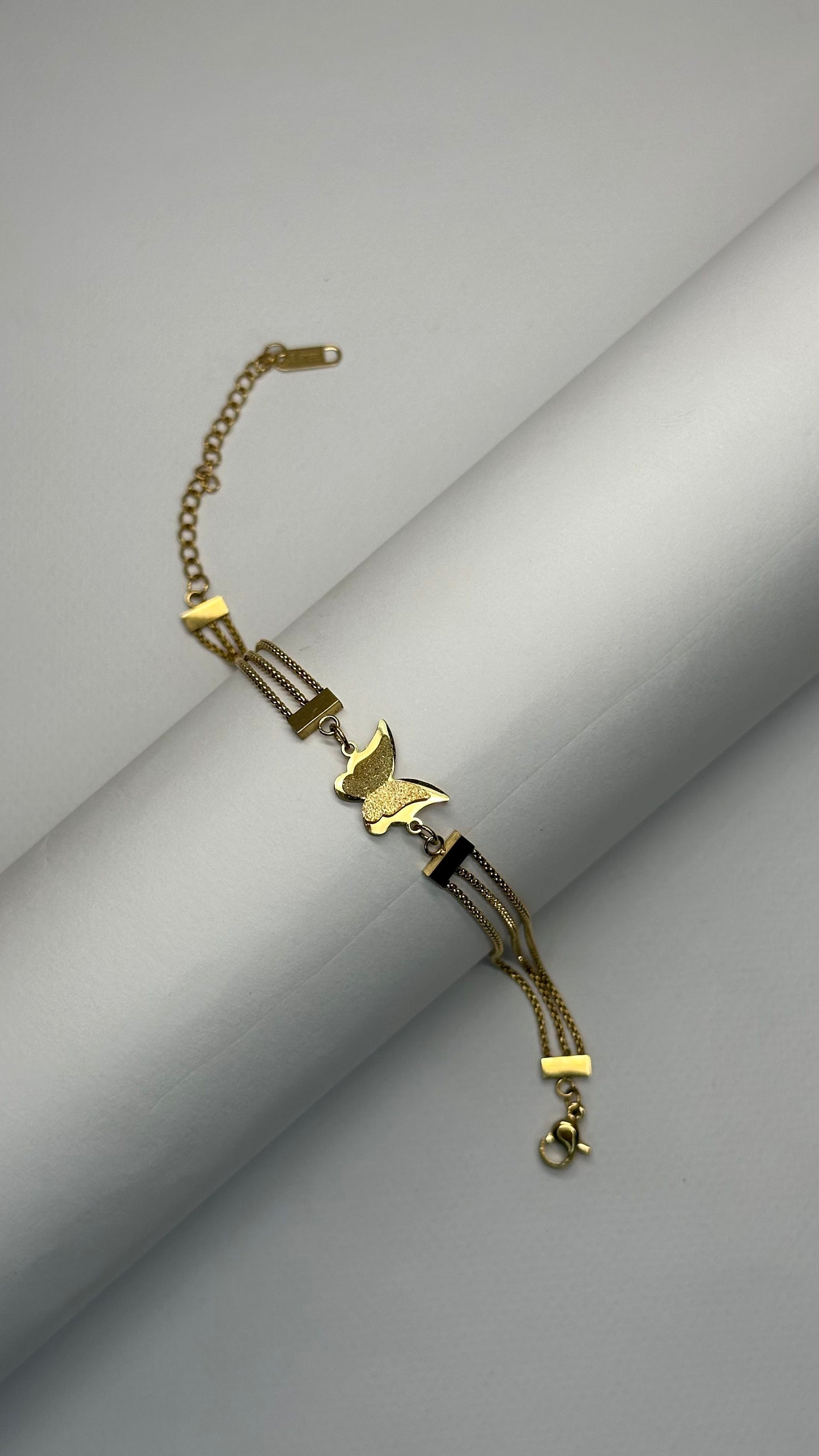 Butterfly Bloom Bracelet - Zyro