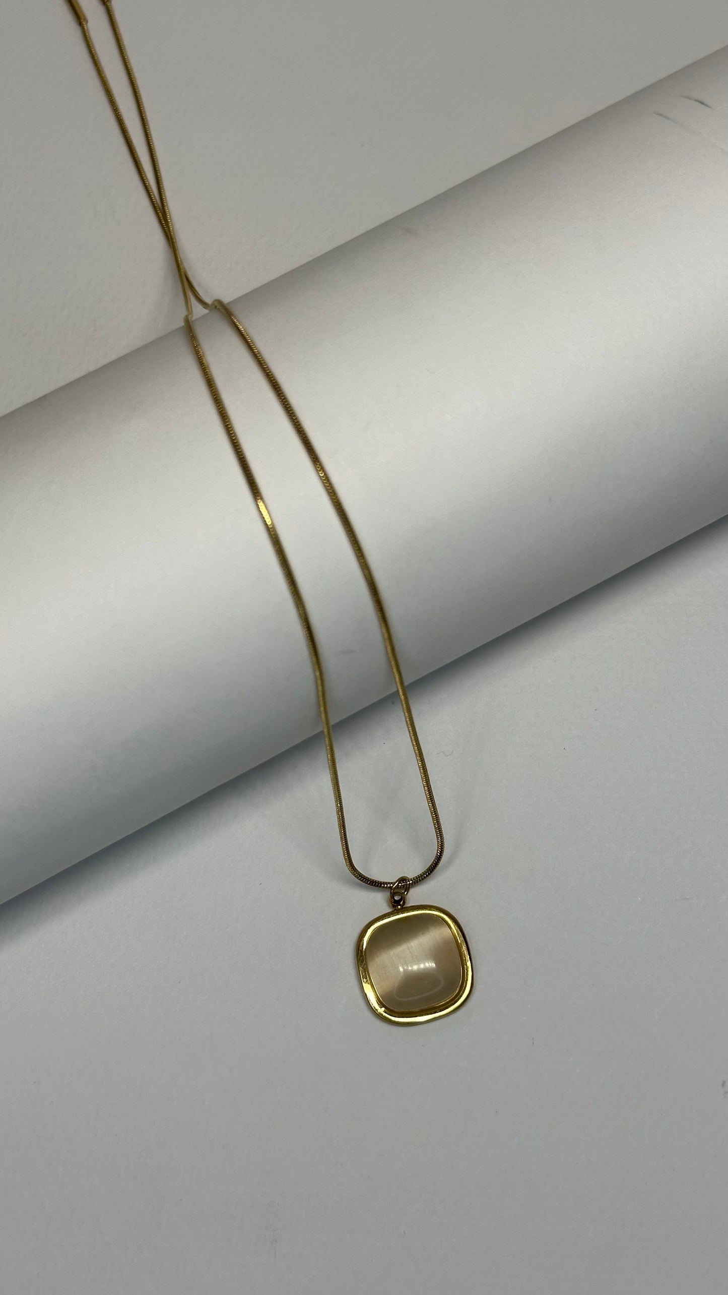 Luminous Goldstone Pendant - Zyro