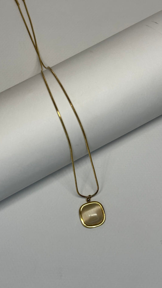 Luminous Goldstone Pendant - Zyro