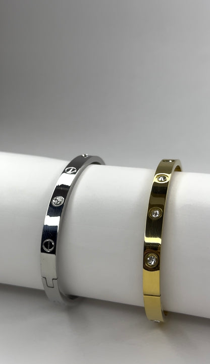 Radiant Charm Bangle with Crystal Detailing - Zyro