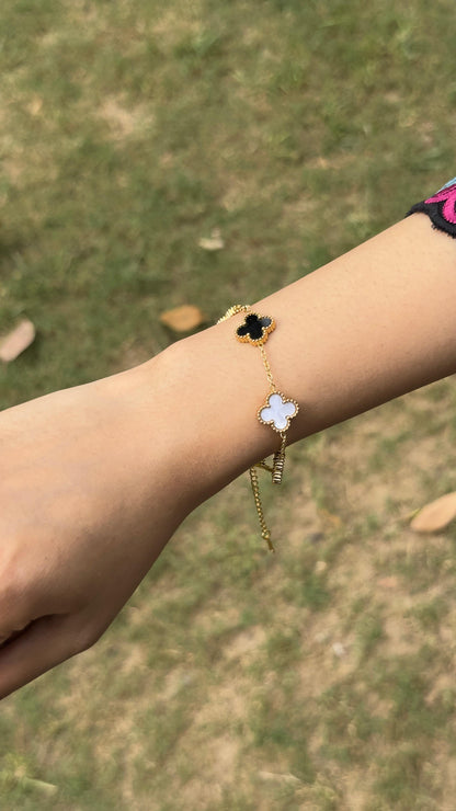 Elegant Clover Bracelet - White & Black - Zyro