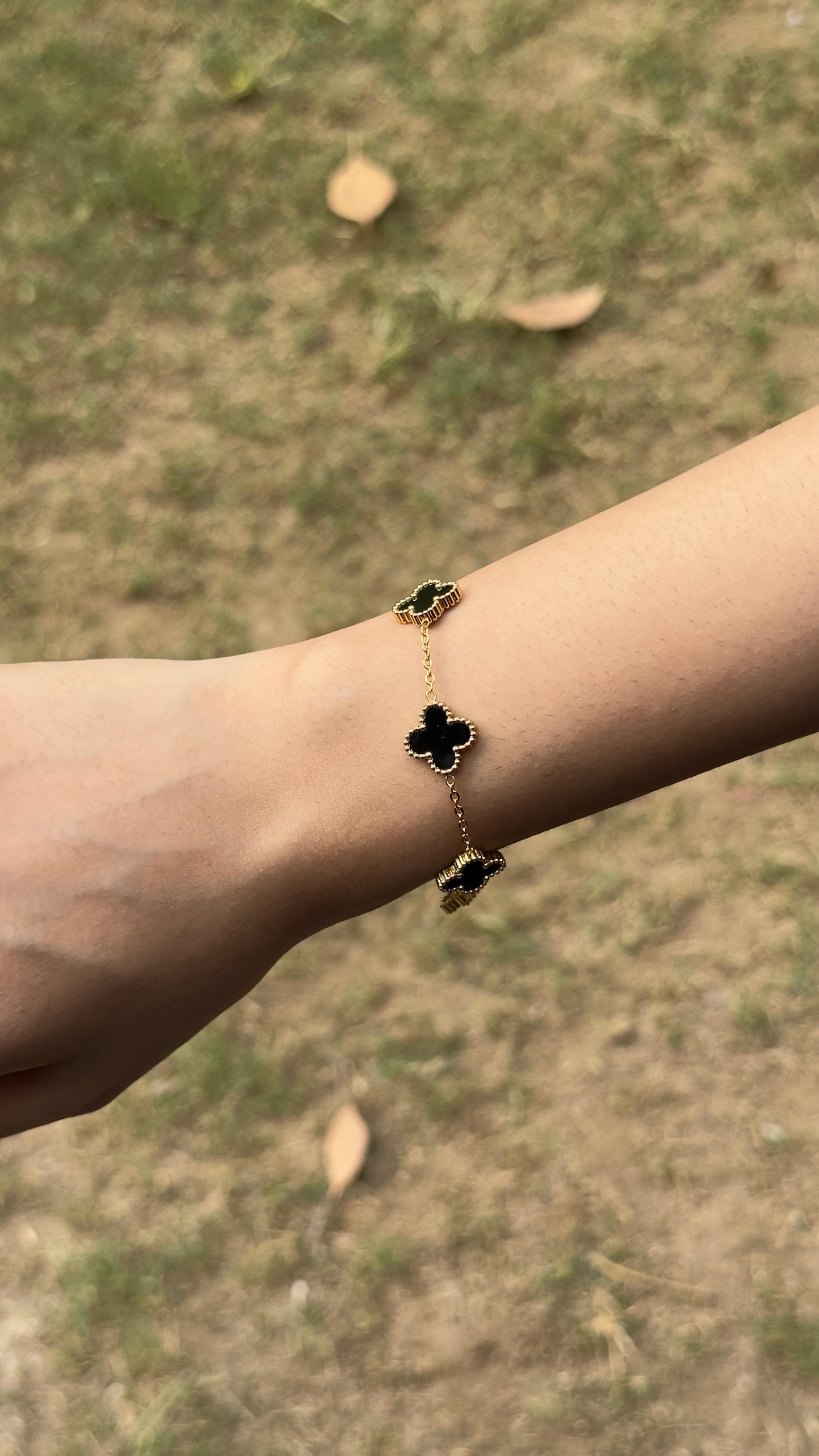 Elegant Clover Bracelet - Zyro
