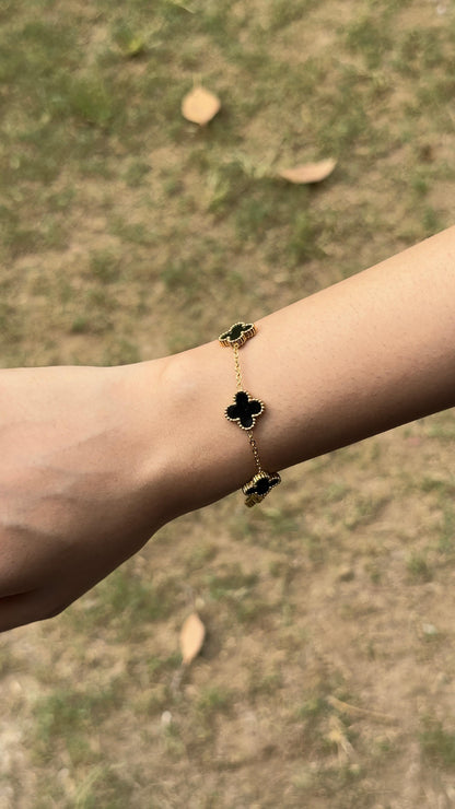 Elegant Clover Bracelet - Zyro
